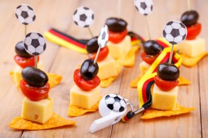 Fuball Pary Snacks in Schwarz Rot Gold fr Fans