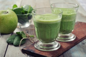 Spinach and apple smoothie